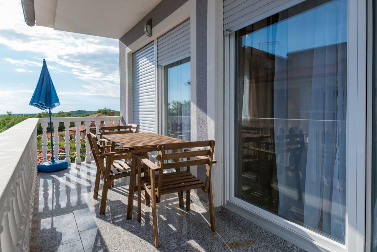 Ferienhaus Bucic Buje Exterior photo